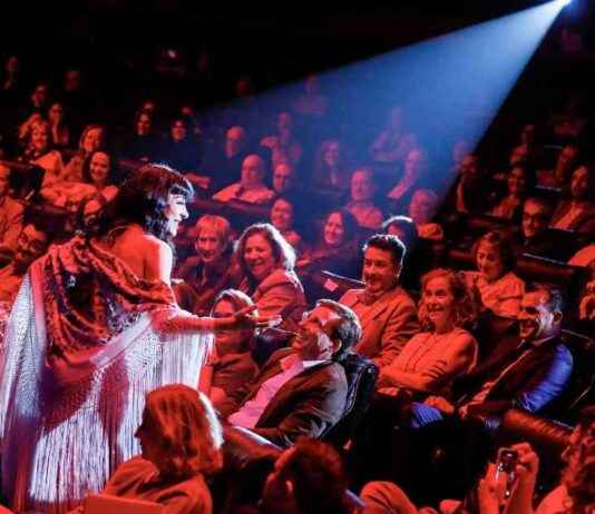 Fernando Fernán Gómez regresa a los teatros con petición de apagar el móvil news-16092024-034949