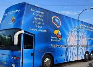 Consulta gratuita con neurólogos en el Autobús del Cerebro en Cibeles news-27092024-132641