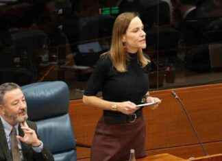 El PSOE abandona el Pleno de la Asamblea tras petición de pruebas de edad para los menas news-07112024-164817